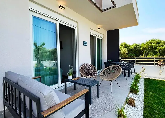 Daire Vagia's House *