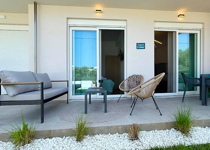 Daire Vagia's House *